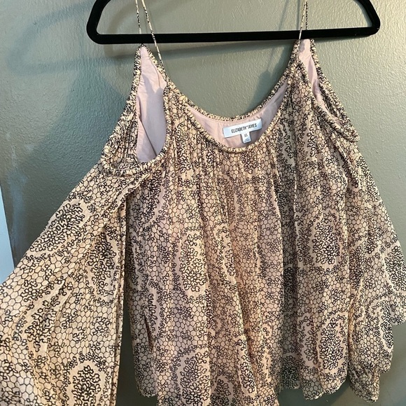 Elizabeth & James blouse- Xsmall/Petite - Picture 5 of 7